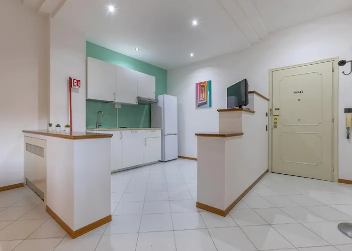 Guesthost - Doctor House - Apartament Bolonia