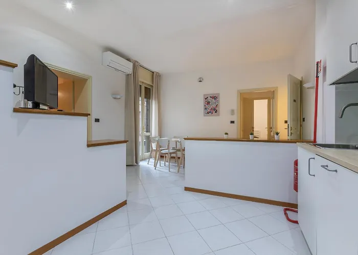 Guesthost - Doctor House - Apartament