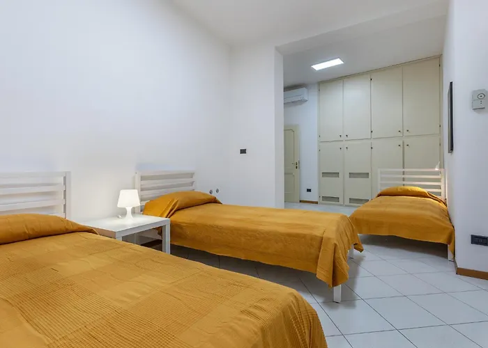 Guesthost - Doctor House - * Bolonia