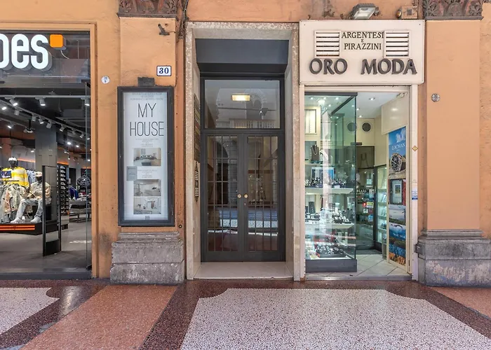 Guesthost - Doctor House - Bologna